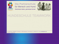 hundeschule-teamwork.com